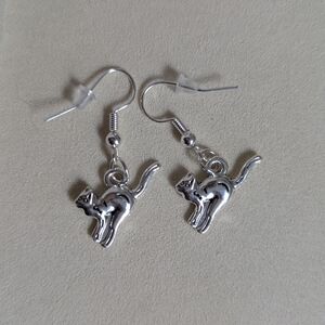 Handcrafted Silver Cat Dangle Earrings New